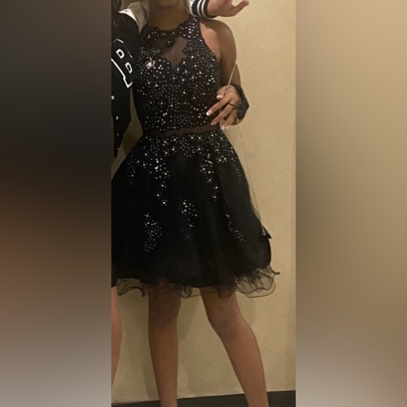 Dress XS - Picture 4 of 5